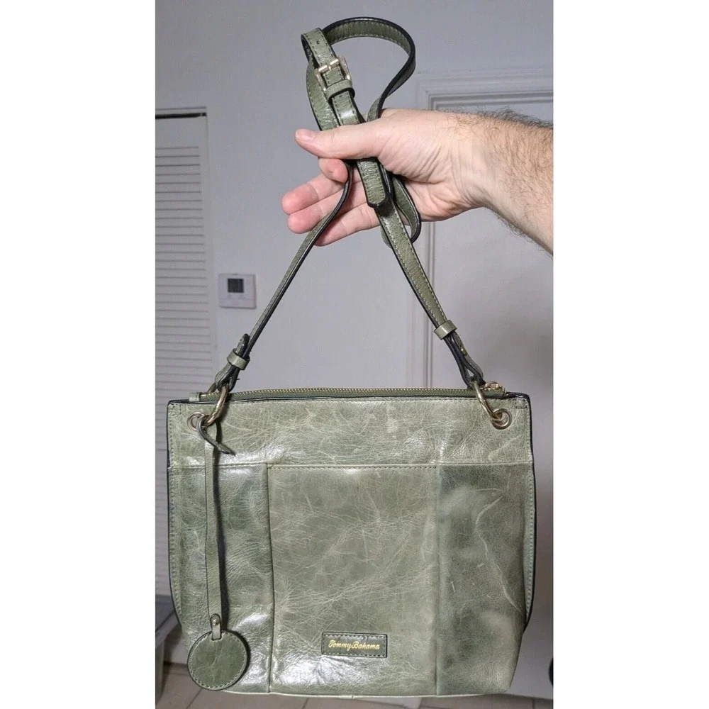 TOMMY BAHAMA Women‎ Green Leather El Roble Crossbody Purse